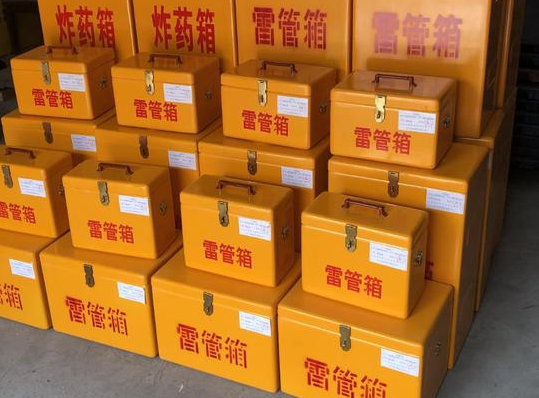 平阳玻璃钢雷管箱的使用寿命一般是多少？